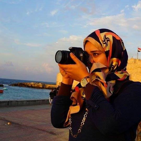 ”مروة الشرقاوي”... الباحثة بكاميراتها عن التفاصيل الإنسانية