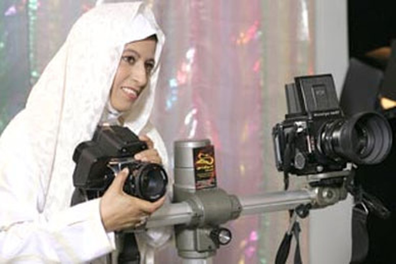 ”سوزان باعقيل”... المصورة التي خرجت من الوصاية السعودية إلى الشهرة الدولية