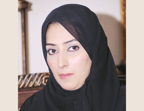 ”خلود الظاهري” أول قاضية إماراتية.. والأصغر عربيا