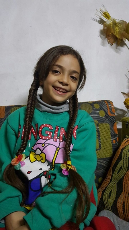الطفلة ”بانا العبيد” توثق الحرب السورية عبر ”تويتر”: أريد السلام