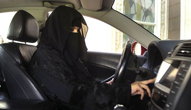 الوليد بن طلال: حق القيادة للمرأة السعودية ”مسألة حقوقية”.