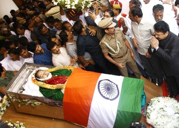 وفاة رئيسة وزارء ولاية تاميل الهندية