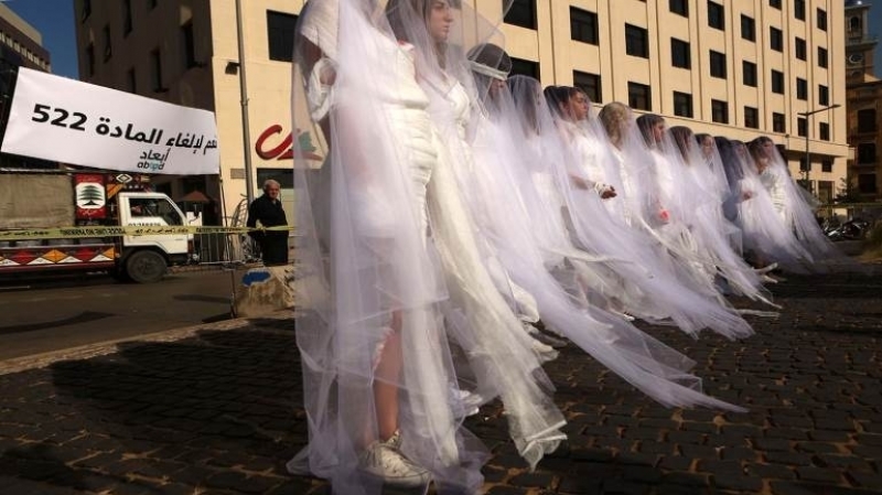 لبنان تلغي مادة زواج المغتصب من ضحيته