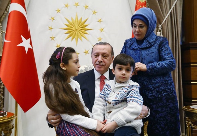 بانا العبد فتاة ”تويتر” تلجأ إلى تركيا.. وأردوجان يستقبلها