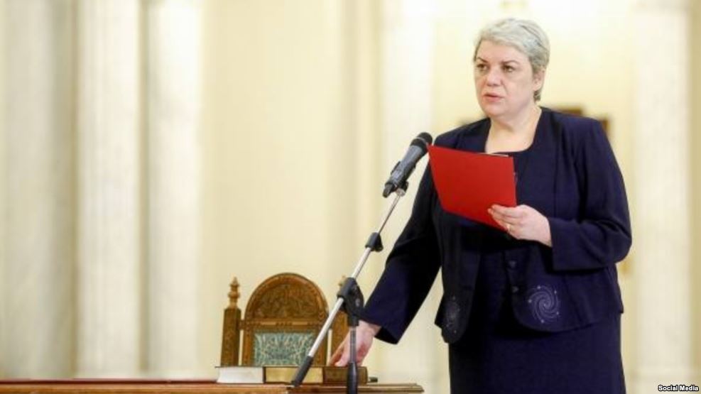 أزمة في رومانيا بسبب أول رئيسة وزراء مسلمة 