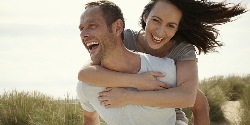 10 علامات بأنك وجدت السعادة الأبدية 