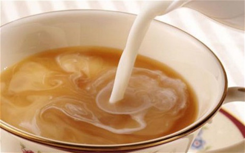 5 فوائد لتناول الشاي باللبن