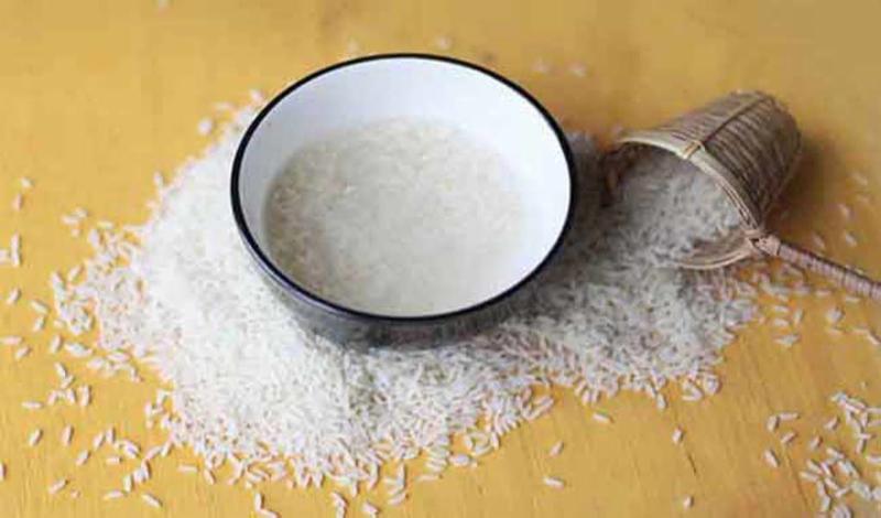 استخدامات ماء الأرز للشعر والبشرة