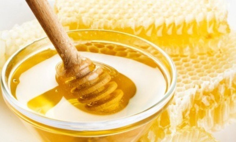 8 فوائد صحية لتناول العسل 