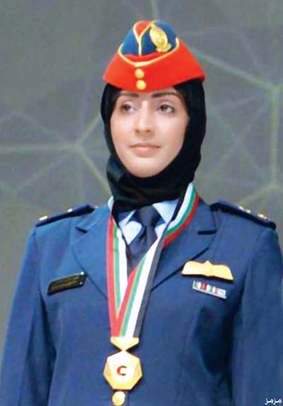 مريم المنصوري  .. أول رائدة طيران إمارتية