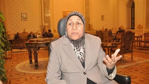 مجلس النواب يوافق على خروج المرأة العاملة معاشاً بعد 120 شهراً