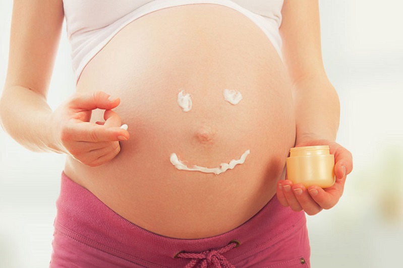نصائح لتتخلصي من علامات تمدد الجلد وقت الحمل
