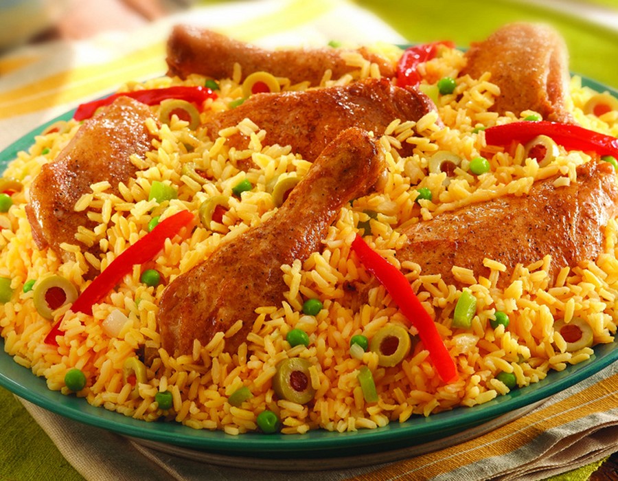الأرز المكسيكي بالدجاج.. وجبة كاملة في طبق واحد الأرز المكسيكي بالدجاج.. وجبة كاملة في طبق واحد