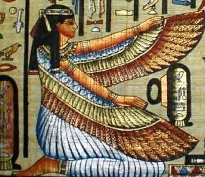 إيزيس الأم الحامية والزوجة المخلصة الأقرب للمصريين