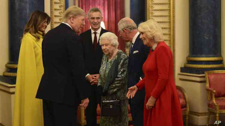 الملكة إليزابيث تستقبل ترامب في حفل قادة الناتو