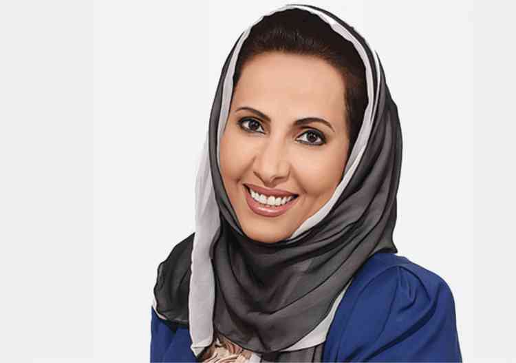 بدرية البشر كاتبة سعودية سماتها الجرأة والشجاعة