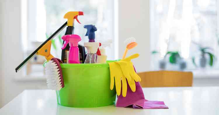 منظفات البيت والمطهرات التي تجعل منزلك نظيف وآمن