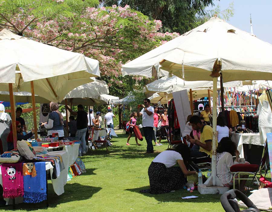 90 عارضة في هيلوبوبليس بازار بمنتجات مصنوعة يدويا 90 عارضة في هيلوبوبليس بازار بمنتجات مصنوعة يدويا