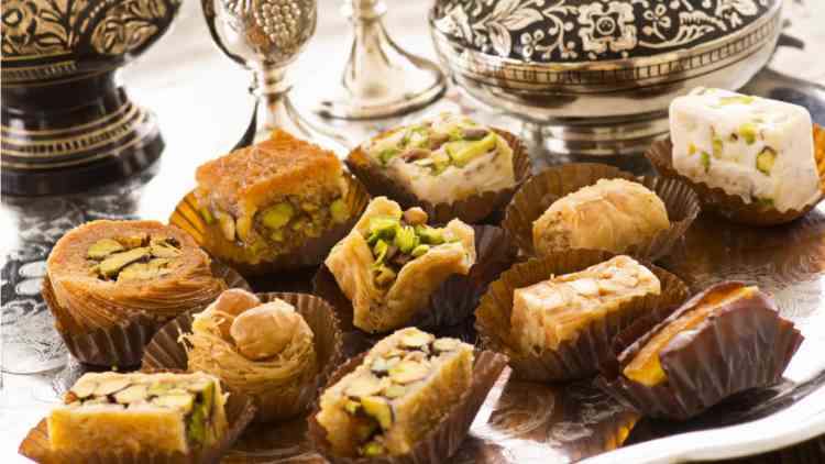 أطباق حلويات جديدة في رمضان.. زيني بها سفرتك