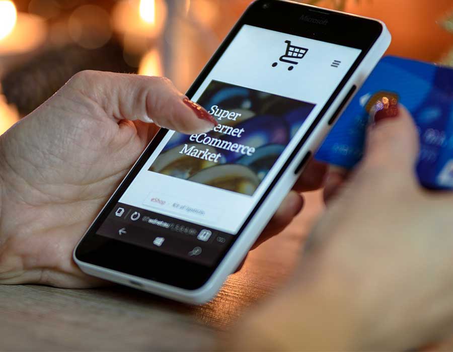 التجارة الإلكترونية وأهم مزايا العمل بها لرواد الأعمال التجارة الإلكترونية وأهم مزايا العمل بها لرواد الأعمال