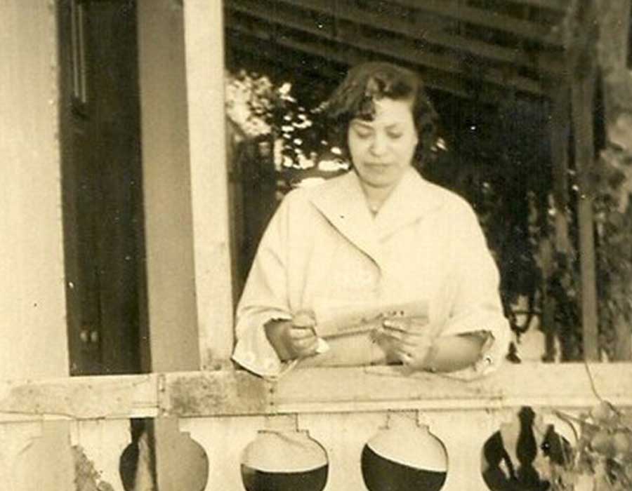 بشيرة بن مراد رائدة الحركة النسائية التونسية بشيرة بن مراد رائدة الحركة النسائية التونسية