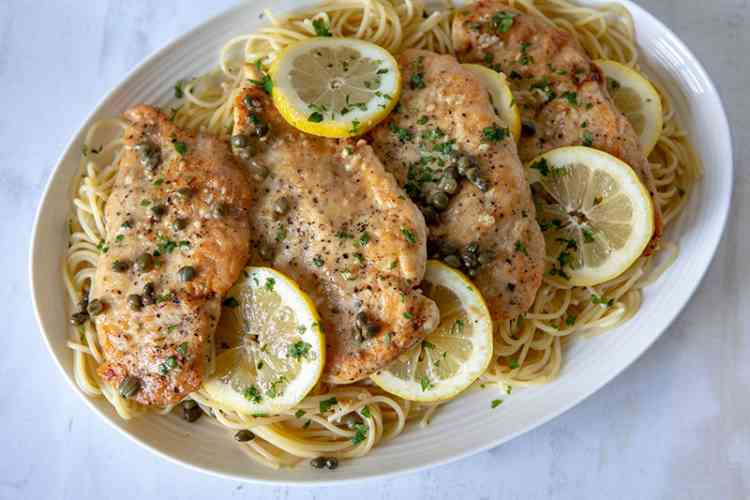 طريقة عمل البيكاتا بالفراخ من المطبخ الإيطالي طريقة عمل البيكاتا بالفراخ من المطبخ الإيطالي