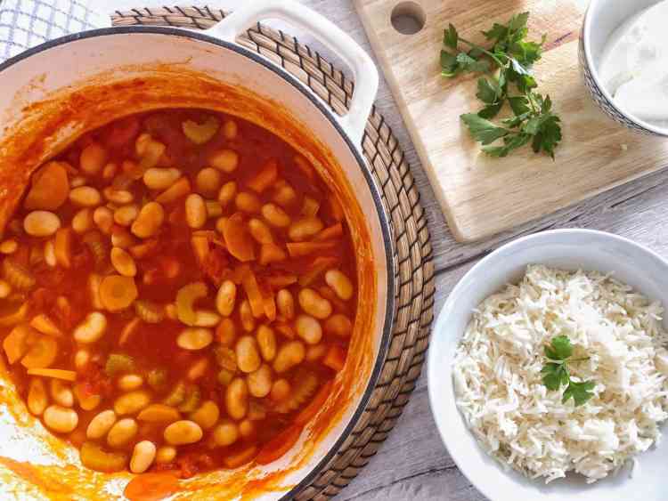 طريقة عمل الفاصوليا البيضاء بوصفات شهية ومختلفة طريقة عمل الفاصوليا البيضاء بوصفات شهية ومختلفة