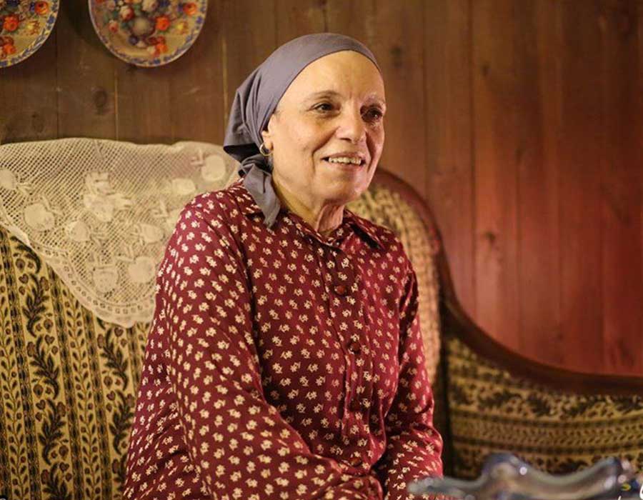 عارفة عبد الرسول الحكاءة بنت البقال بأداء سلس وبسيط عارفة عبد الرسول الحكاءة بنت البقال بأداء سلس وبسيط