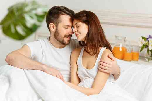 ماتحتاجه المرأة من الشريك في فترة الدورة الشهرية ماتحتاجه المرأة من الشريك في فترة الدورة الشهرية