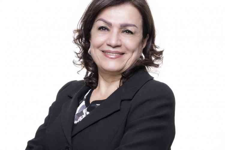 منى ذو الفقار المحامية صاحبة التميز مدى الحياة منى ذو الفقار المحامية صاحبة التميز مدى الحياة