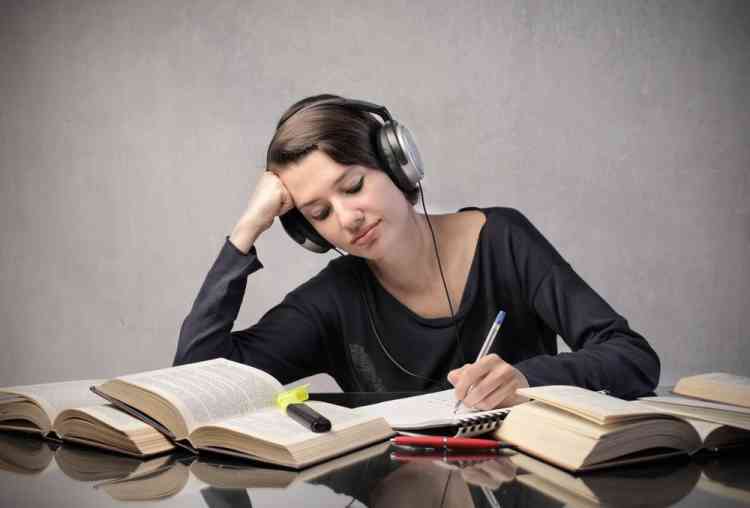 نصائح لتعلم لغة جديدة في المنزل وبدون كورسات نصائح لتعلم لغة جديدة في المنزل وبدون كورسات