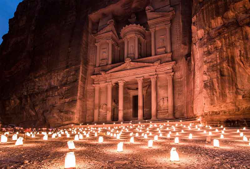 مدن عربية سياحية البتراء