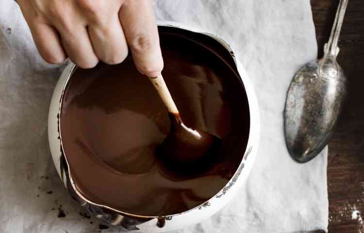 طريقة عمل صوص الشوكولاتة بالكاكاو الخام