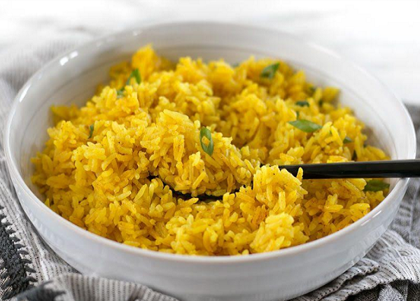 طريقة عمل الأرز الأصفر