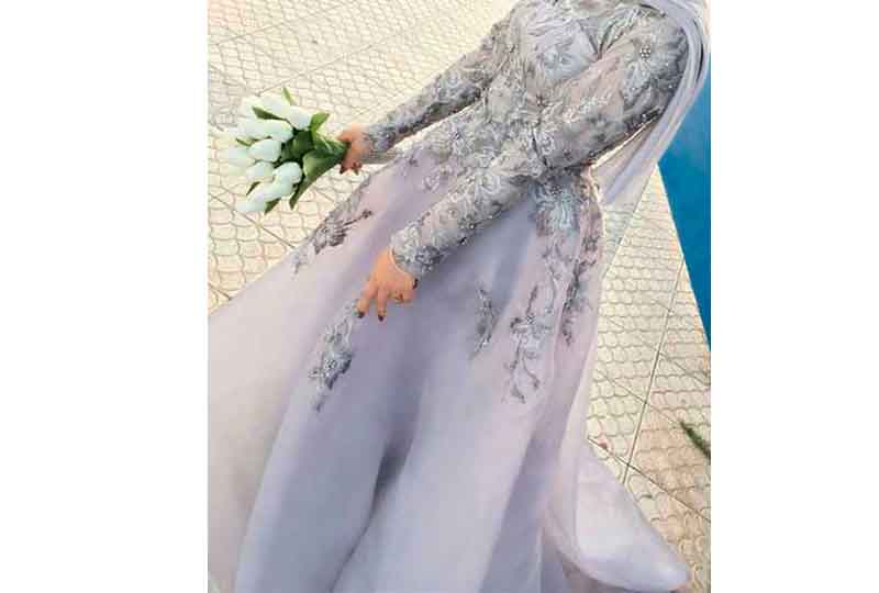 فساتين خطوبة للمحجبات منقوشة