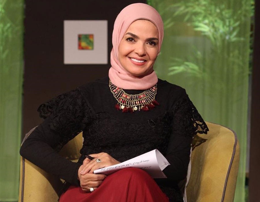 بالصور طرق لف الطرح من وحي النجمات بالصور طرق لف الطرح من وحي النجمات