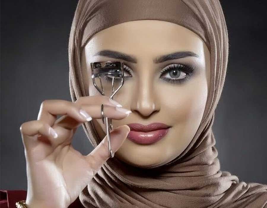 سندس القطان ترفض إجازة العاملات وترد: لست عنصرية سندس القطان ترفض إجازة العاملات وترد: لست عنصرية