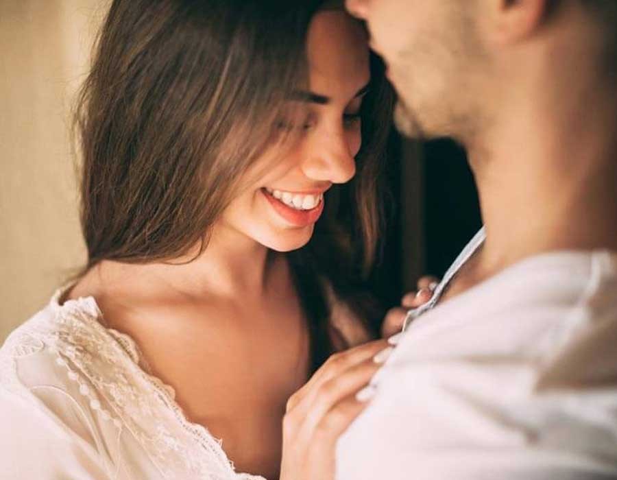 كيف تسعدين زوجك بالعلاقة الحميمة كيف تسعدين زوجك بالعلاقة الحميمة